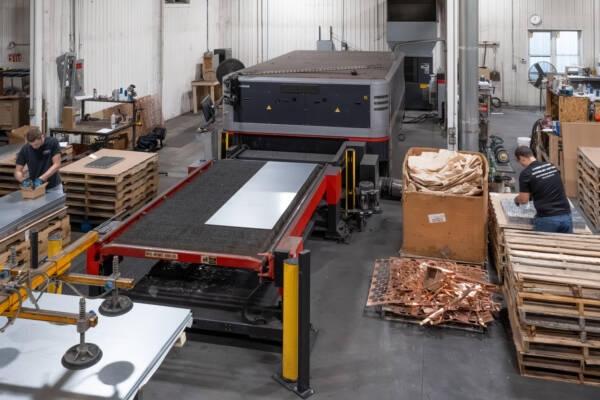 https://www.yoderind.com/wp-content/uploads/laser-cutting/Sheet-Metal-Laser-Cutting-Machines.jpg